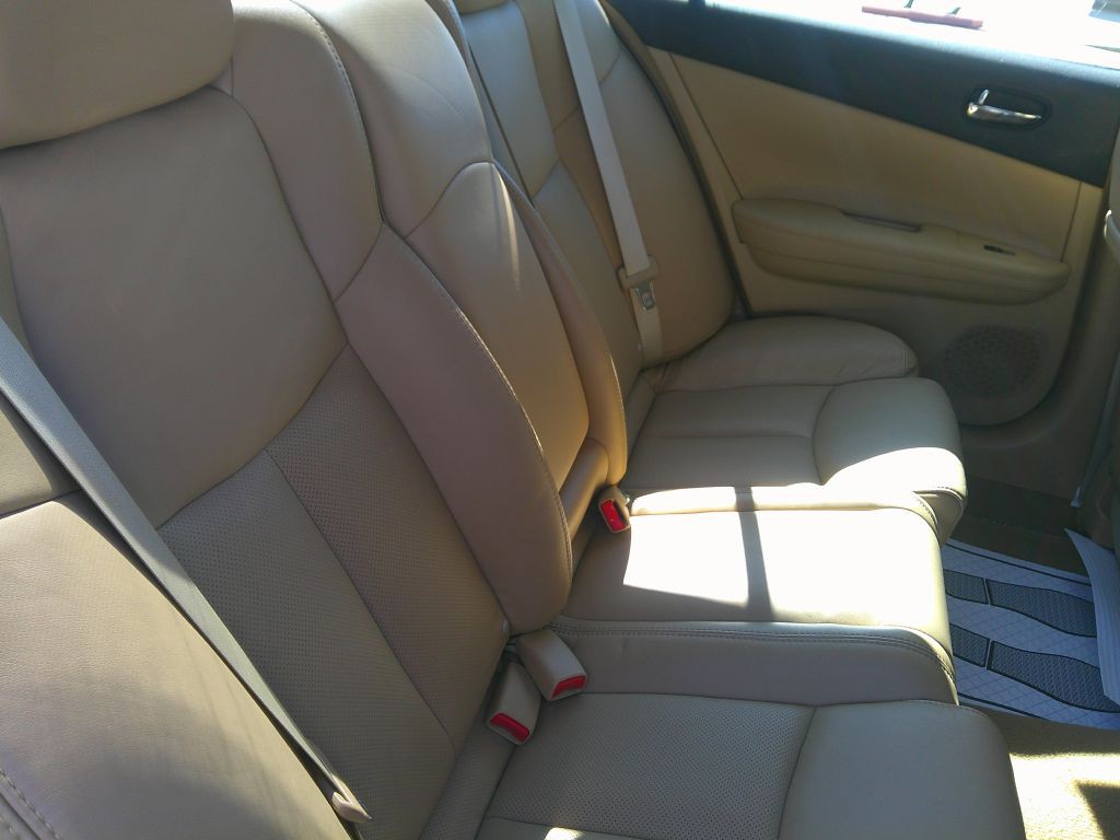2011 Nissan Maxima Image 13