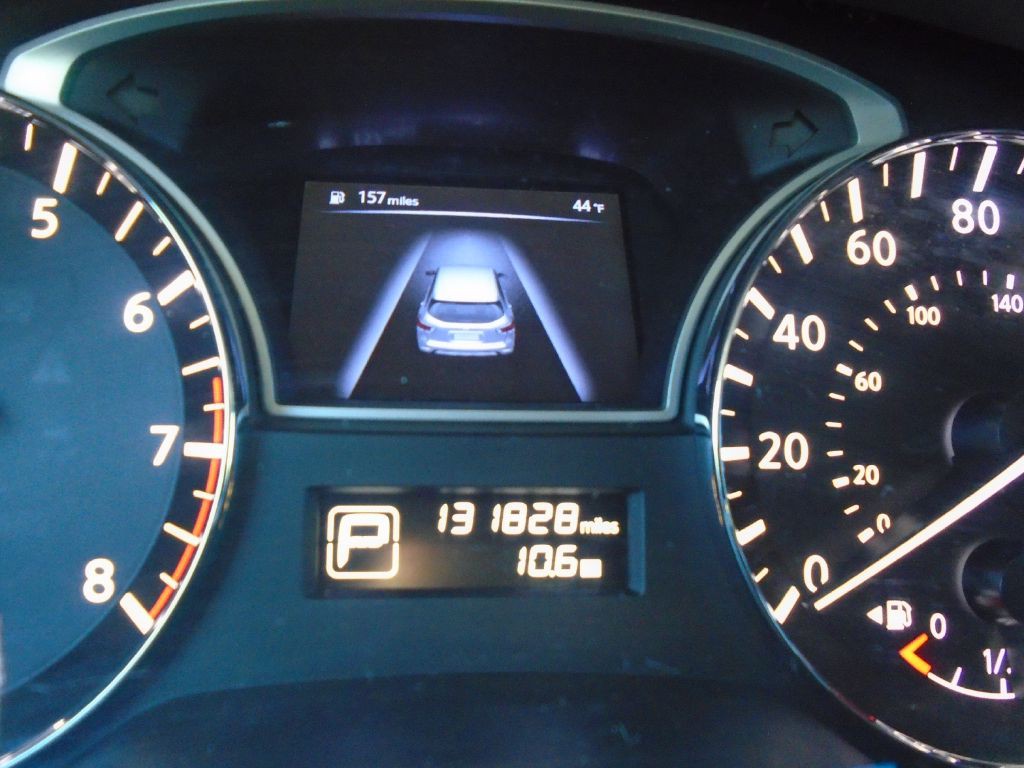 2014 Nissan Pathfinder Image 18