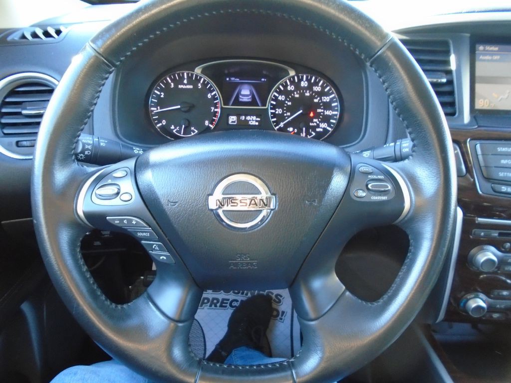 2014 Nissan Pathfinder Image 19