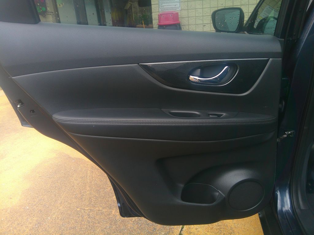 2016 Nissan Rogue Image 10