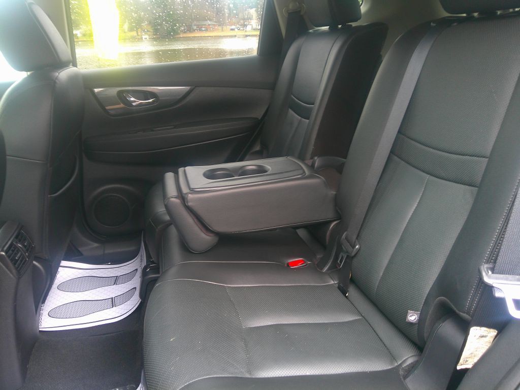 2016 Nissan Rogue Image 14