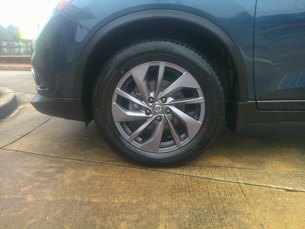 2016 Nissan Rogue Image 24