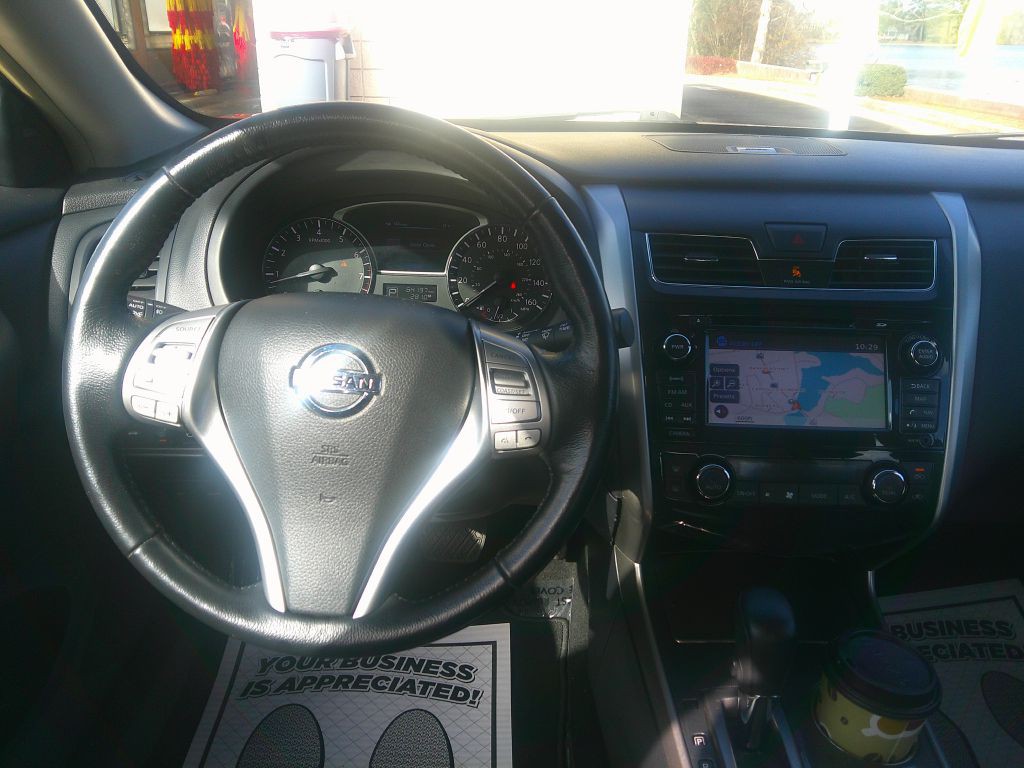 2013 Nissan Altima Image 16