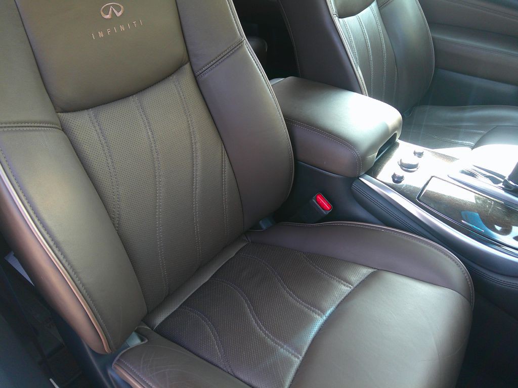 2013 INFINITI JX35 Image 12