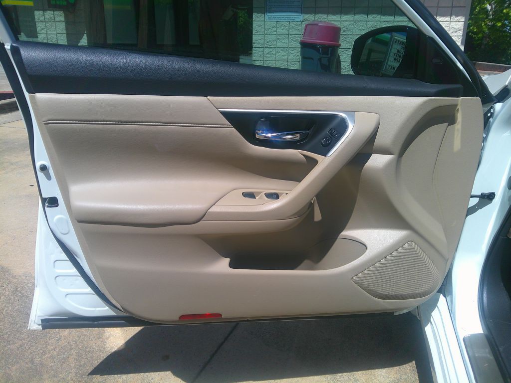 2017 Nissan Altima Image 7
