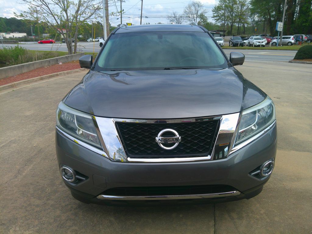 2015 Nissan Pathfinder Image 1