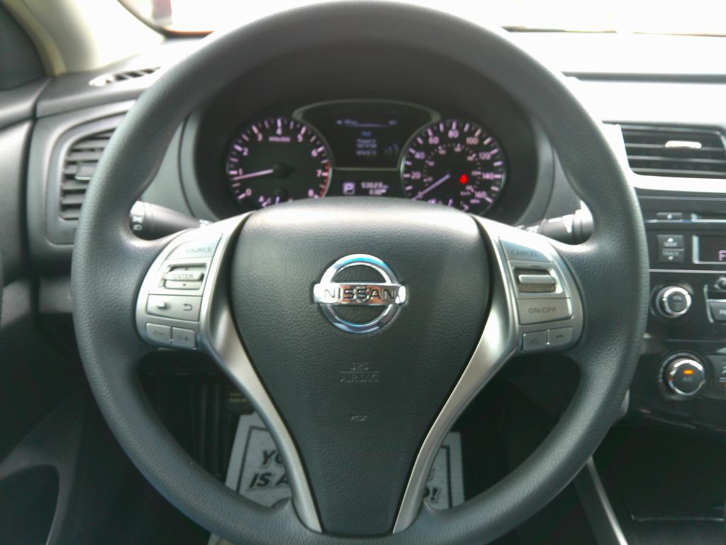 2013 Nissan Altima Image 16