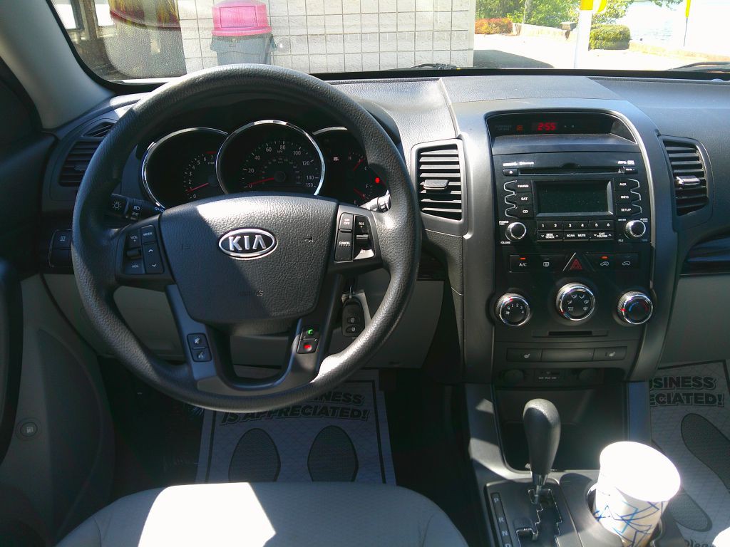 2011 Kia Sorento Image 16