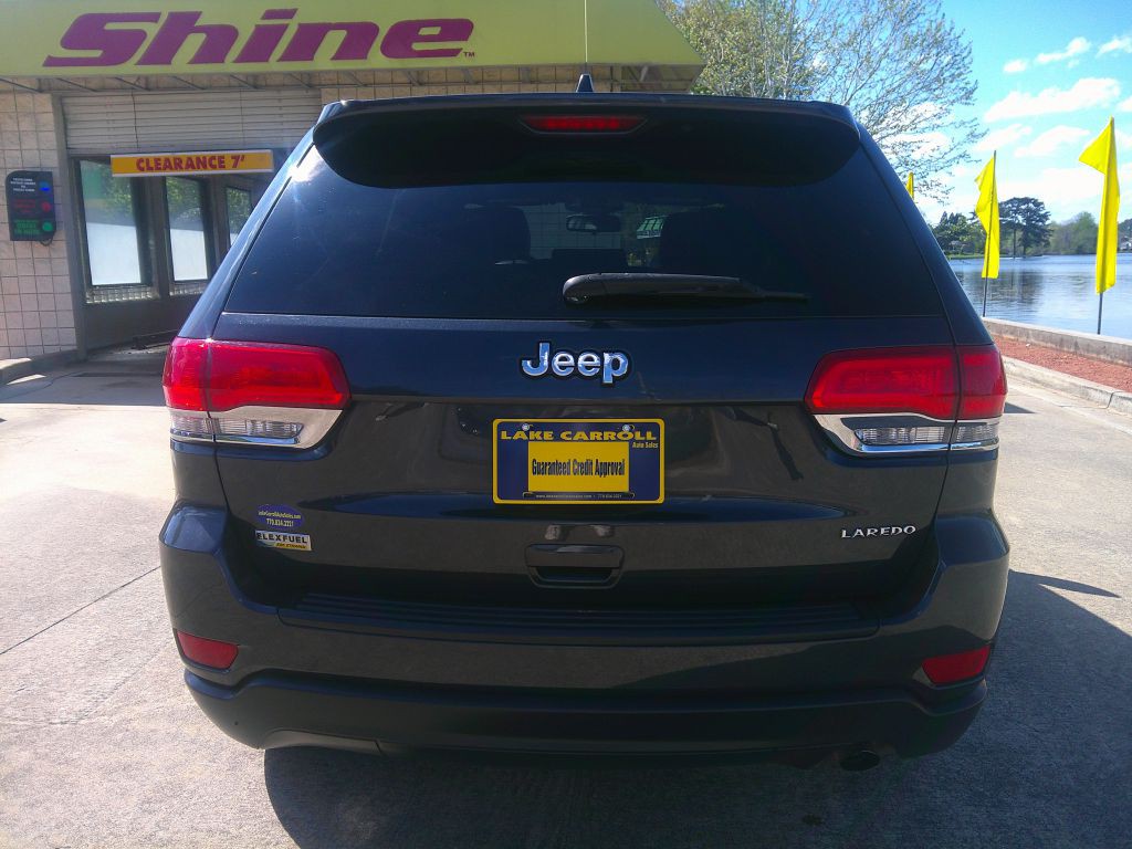 2015 Jeep Grand Cherokee Image 2