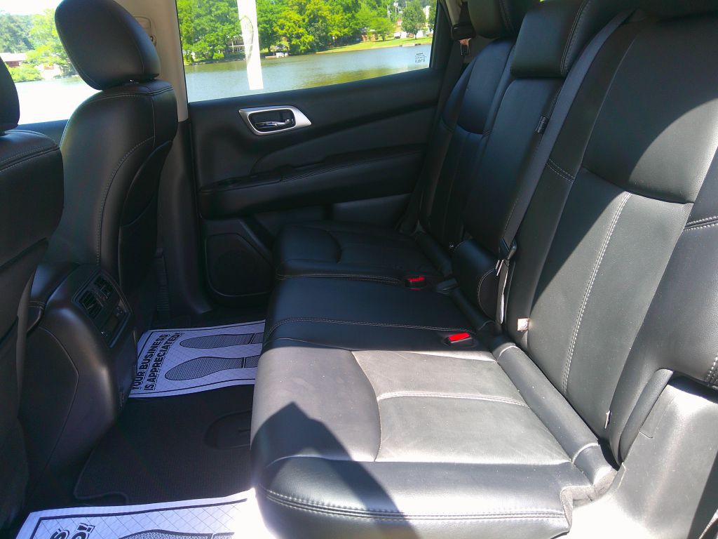 2014 Nissan Pathfinder Image 14