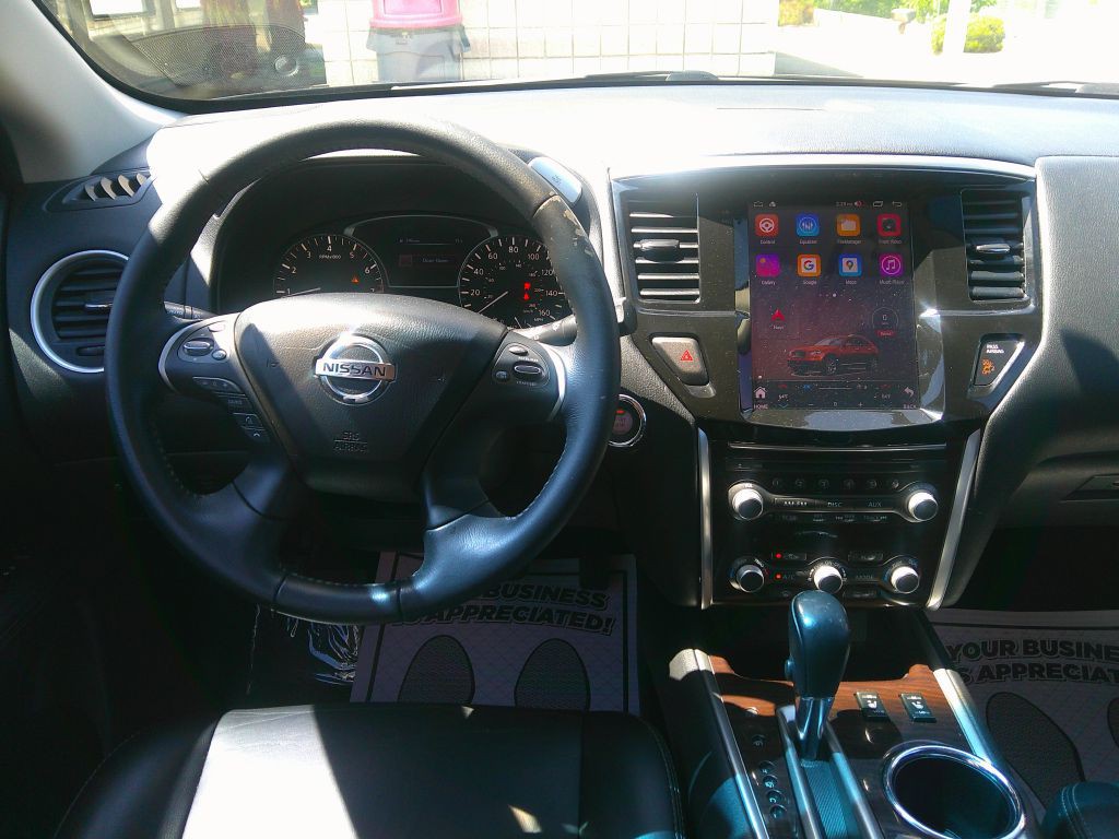 2014 Nissan Pathfinder Image 16