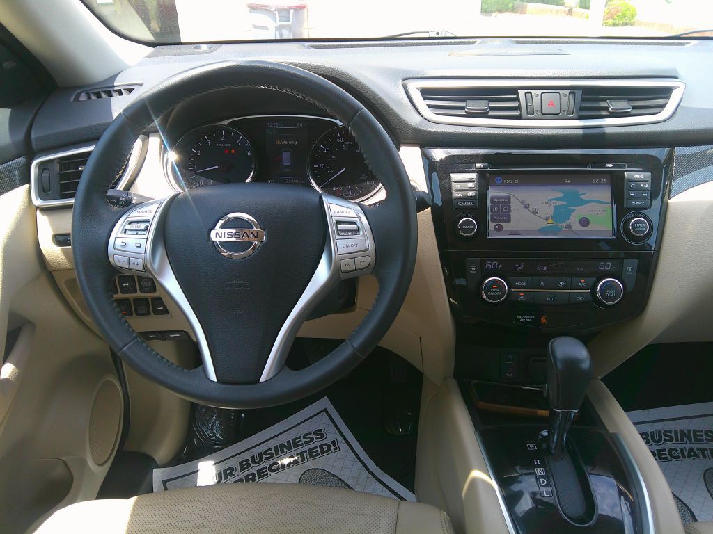 2016 Nissan Rogue Image 15