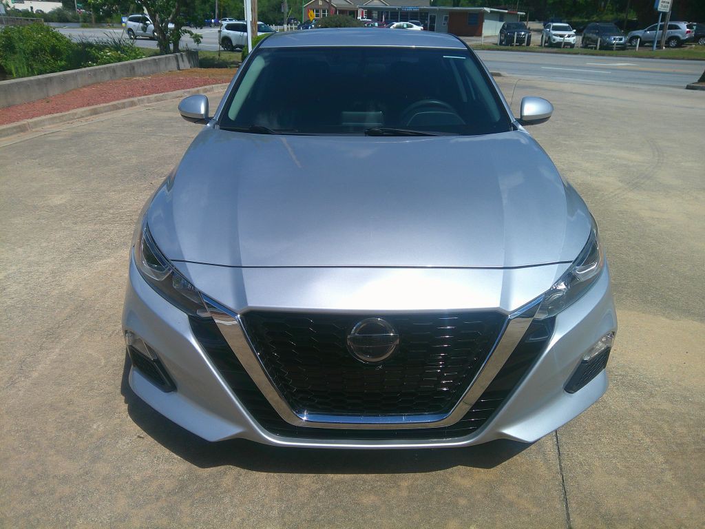 2020 Nissan Altima Image 1