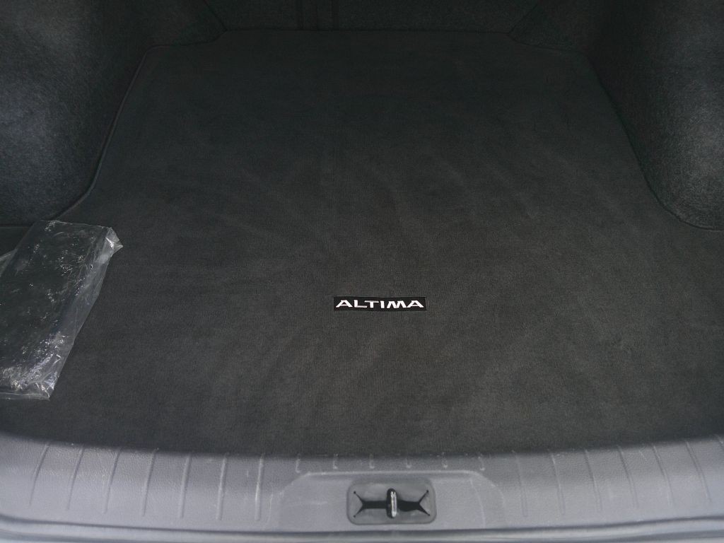 2020 Nissan Altima Image 23