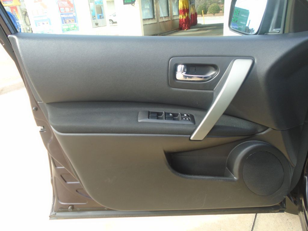 2011 Nissan Rogue Image 7