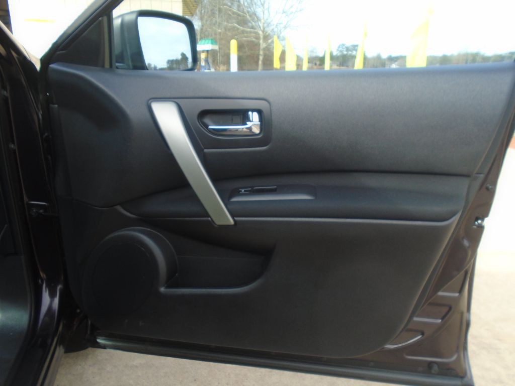 2011 Nissan Rogue Image 8