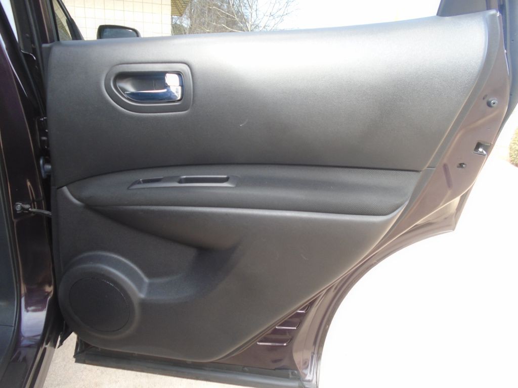 2011 Nissan Rogue Image 9