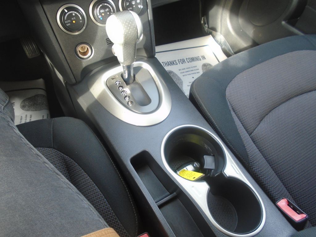 2011 Nissan Rogue Image 20