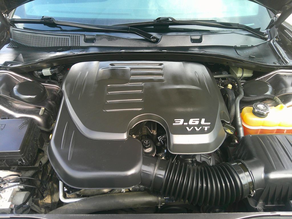 2016 Dodge Charger Image 21