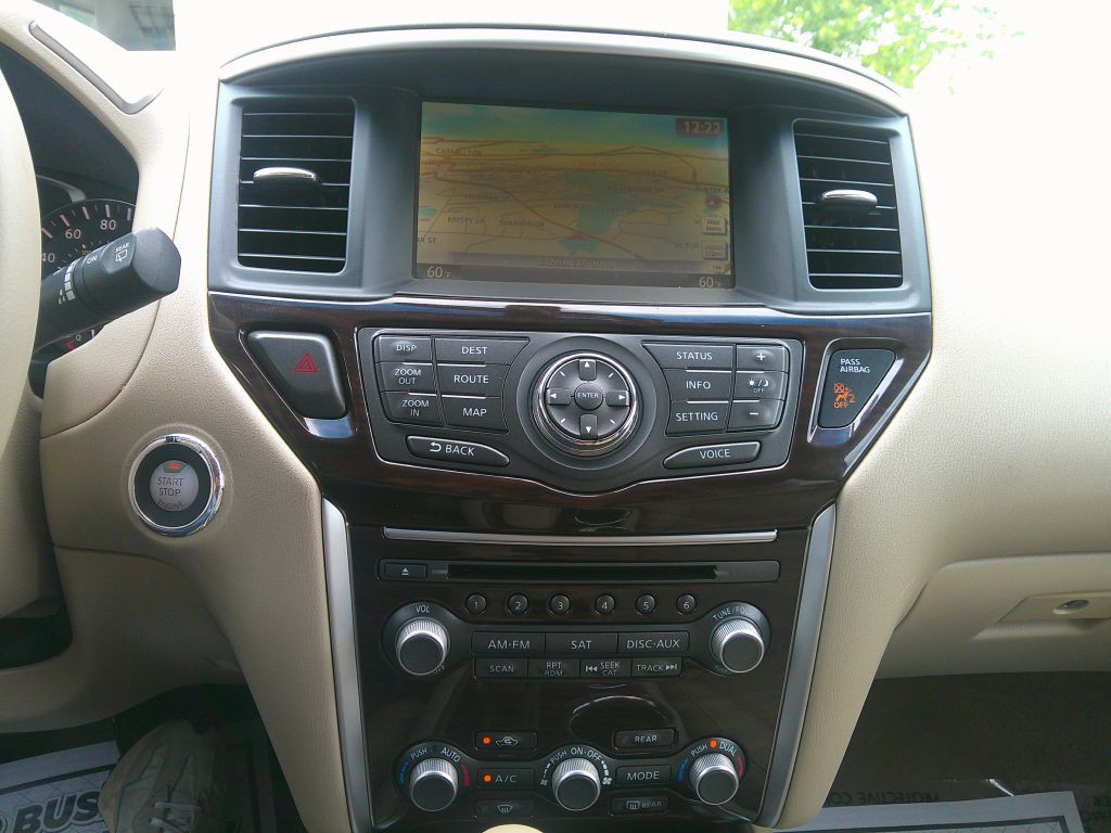 2014 Nissan Pathfinder Image 20