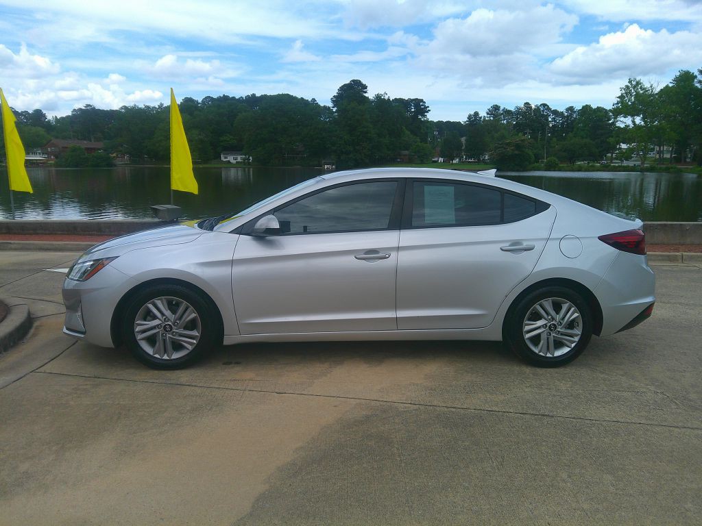 2020 Hyundai Elantra Image 5