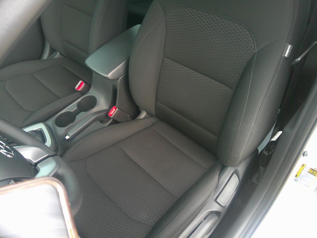 2020 Hyundai Elantra Image 10
