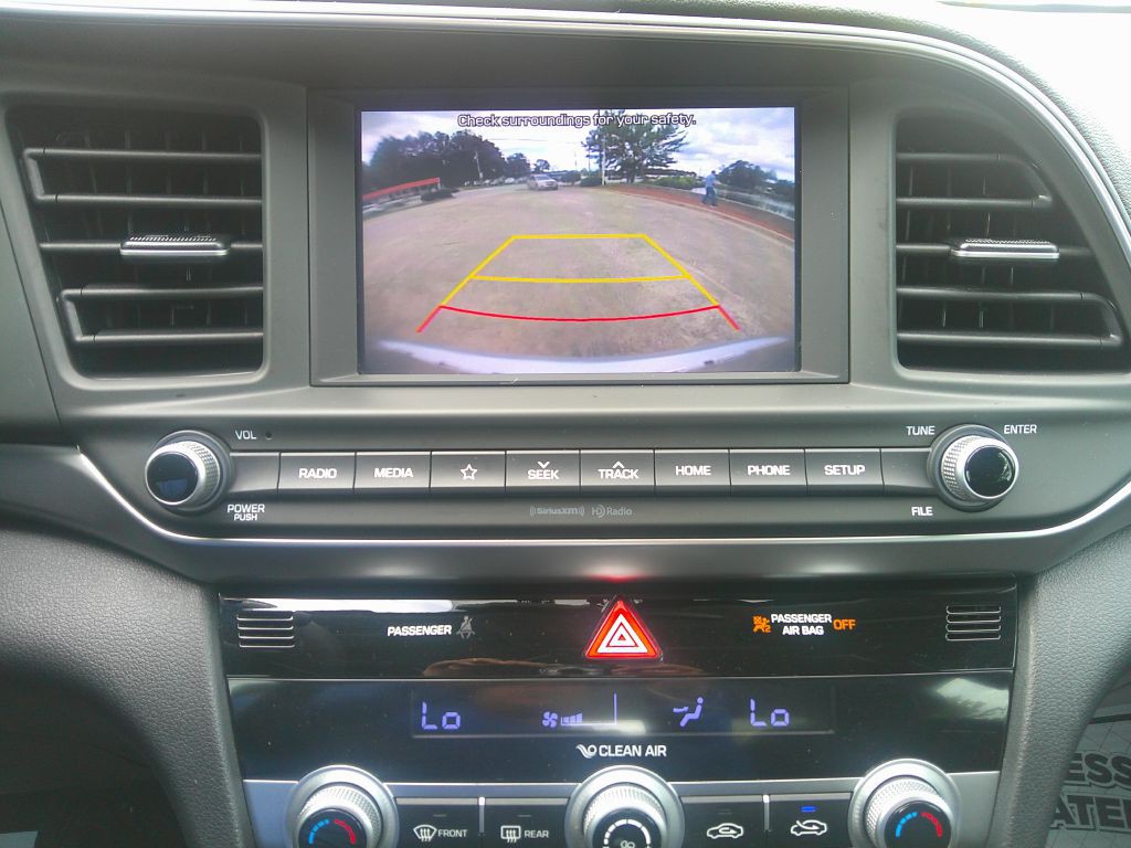2020 Hyundai Elantra Image 19