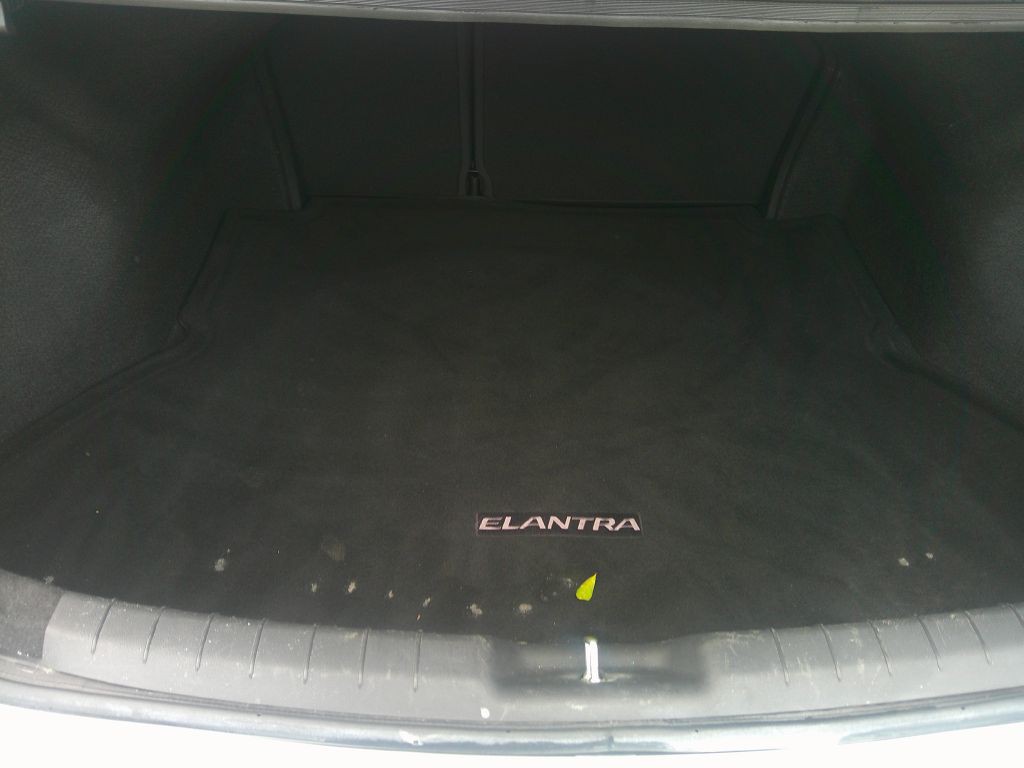 2020 Hyundai Elantra Image 22
