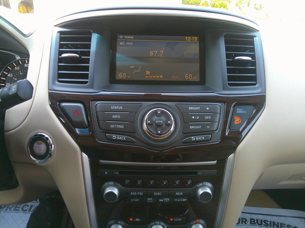 2016 Nissan Pathfinder Image 19