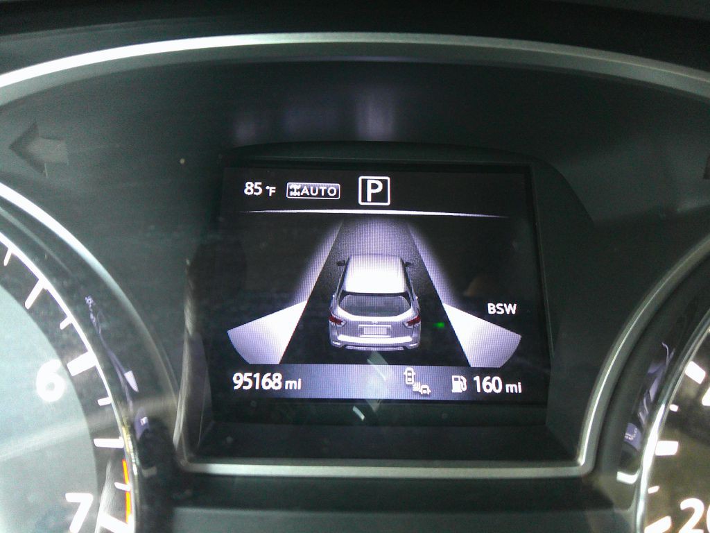 2016 Nissan Pathfinder Image 28