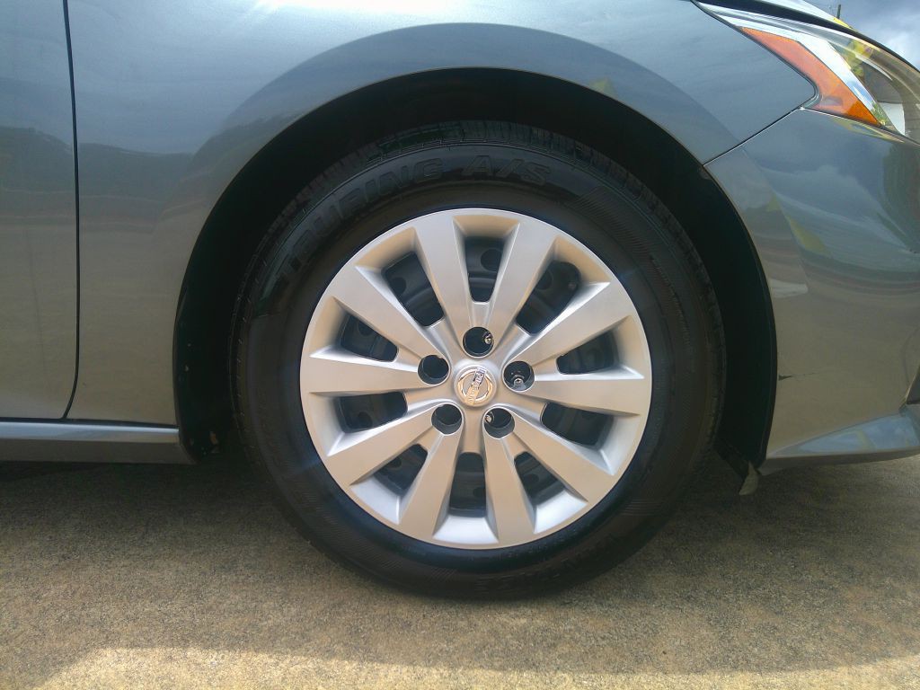 2020 Nissan Altima Image 24