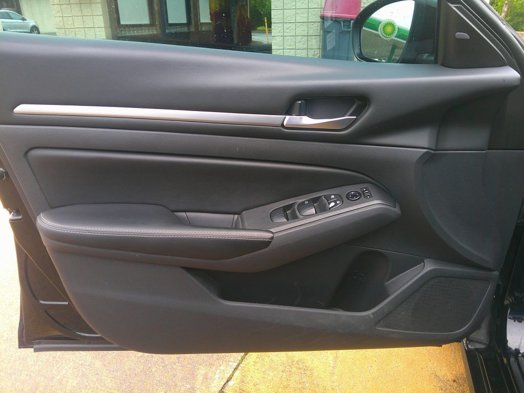 2022 Nissan Altima Image 7
