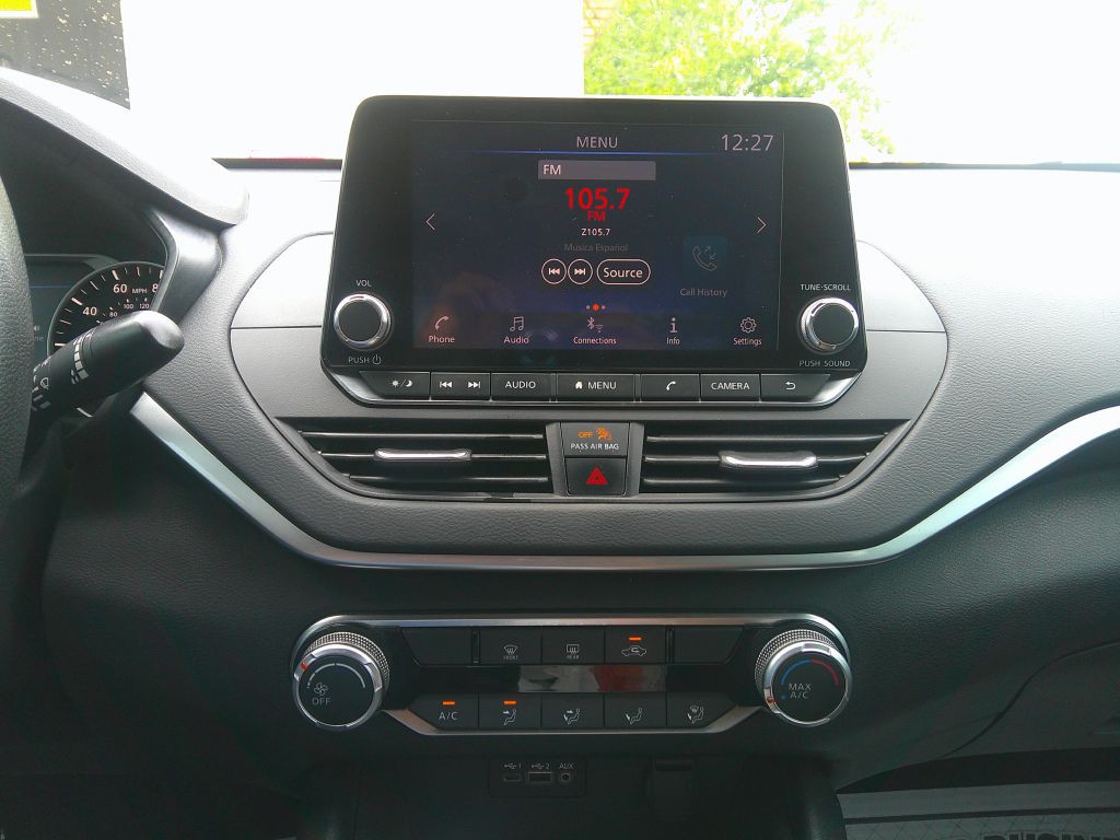 2022 Nissan Altima Image 19