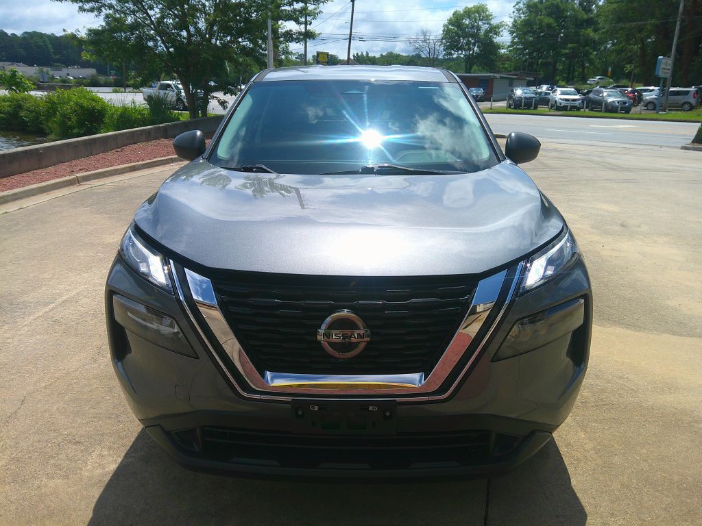 2021 Nissan Rogue Image 1