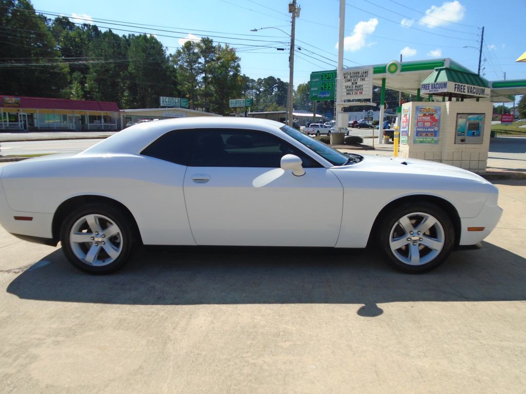2012 Dodge Challenger Image 4