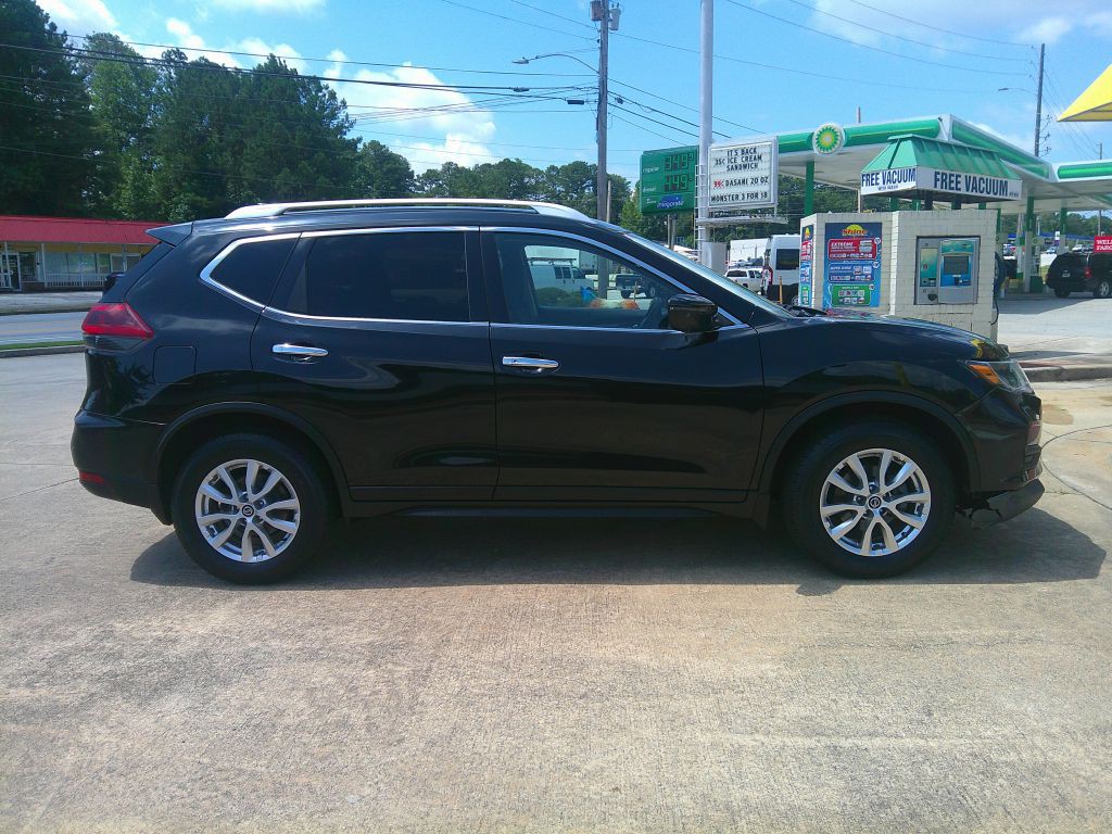 2018 Nissan Rogue Image 4