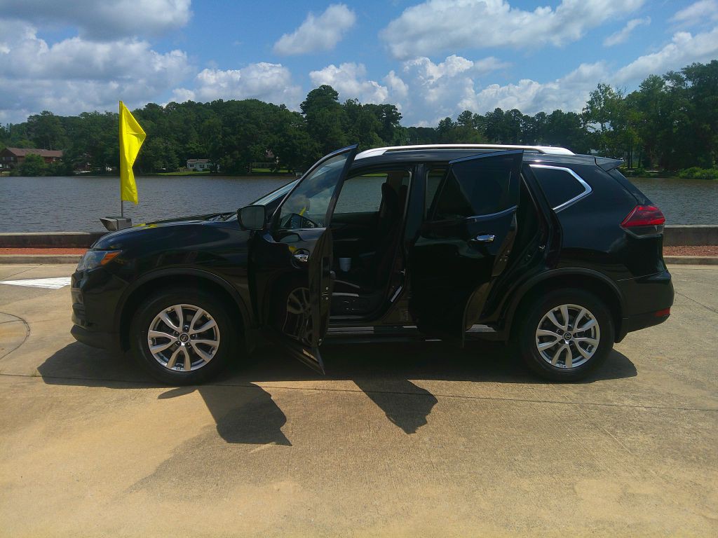 2018 Nissan Rogue Image 6