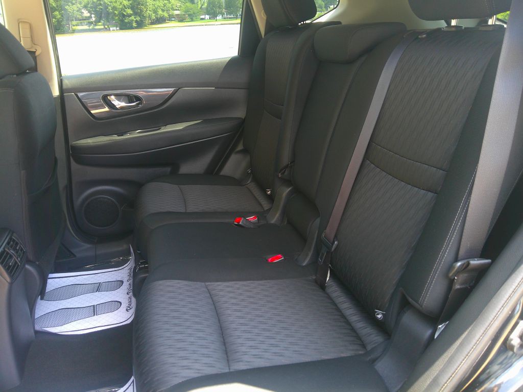 2018 Nissan Rogue Image 14