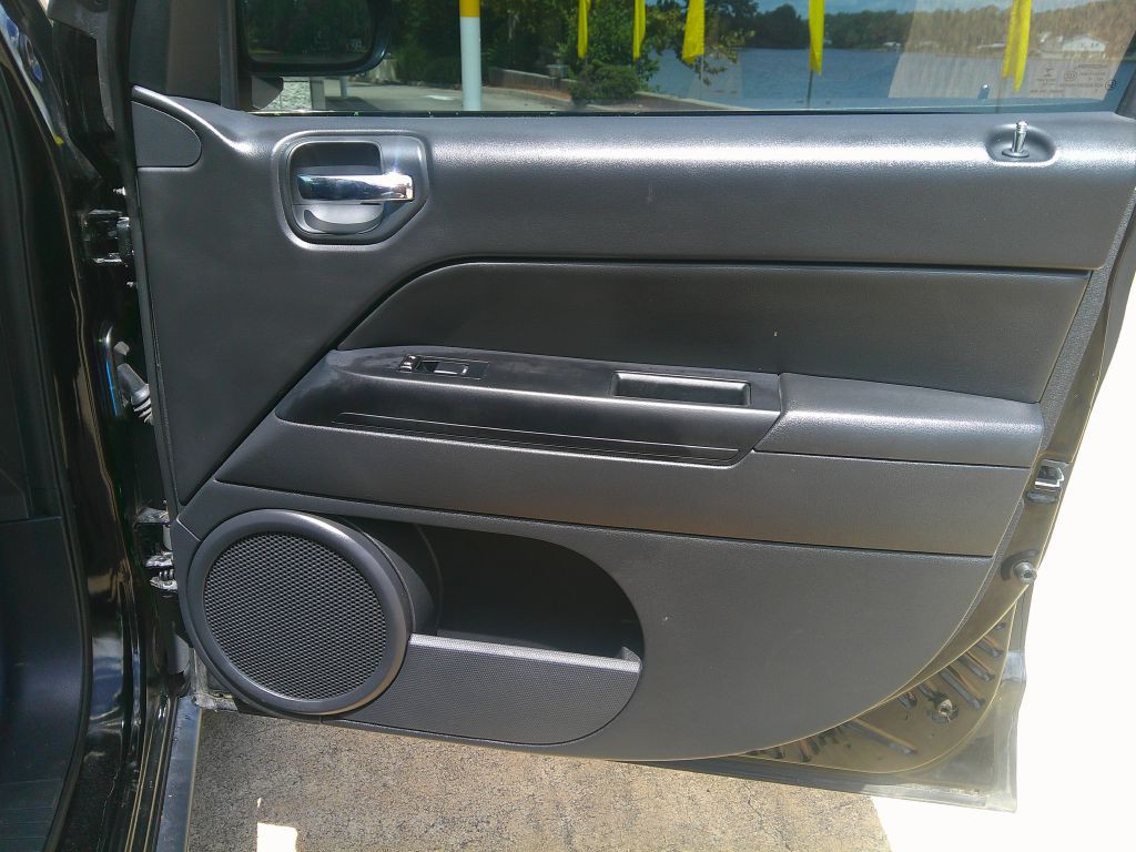2016 Jeep Compass Image 8