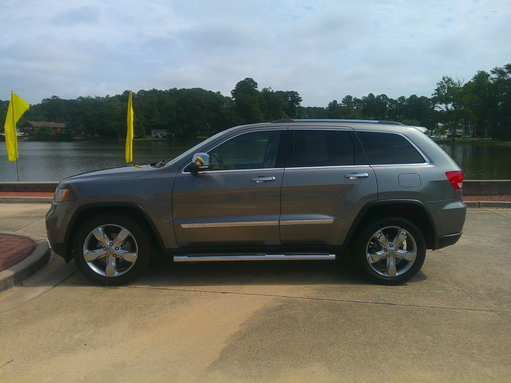 2012 Jeep Grand Cherokee Image 3