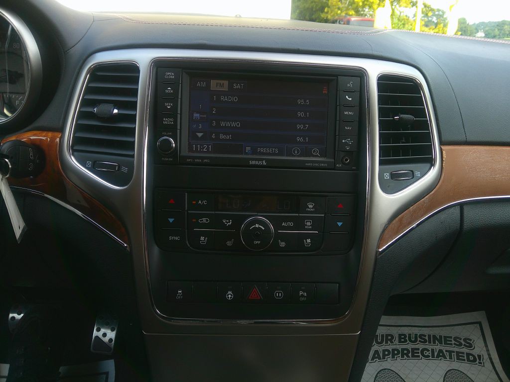2012 Jeep Grand Cherokee Image 19