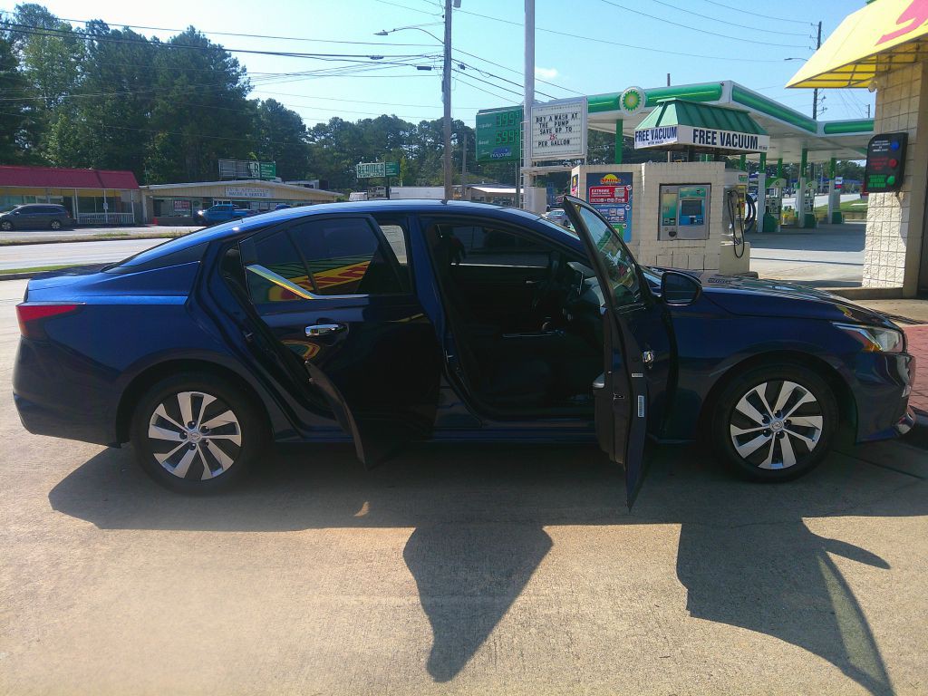 2020 Nissan Altima Image 5