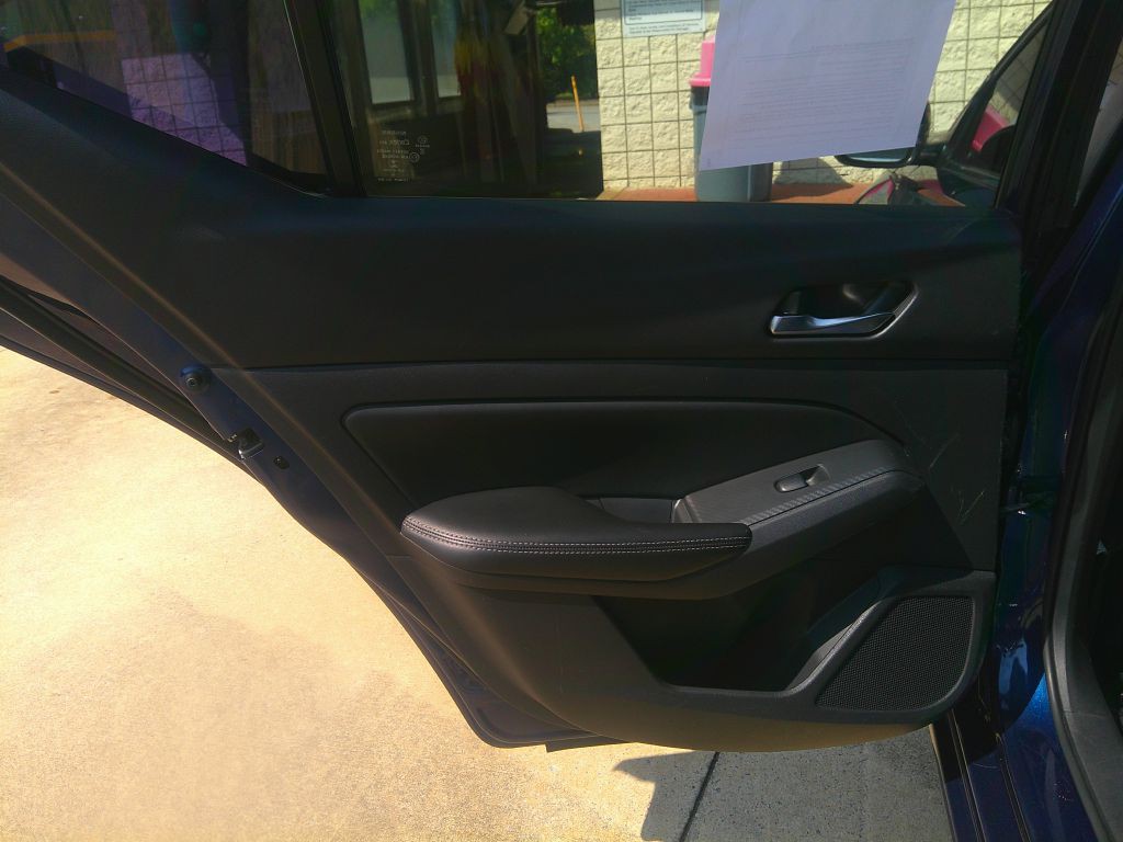 2020 Nissan Altima Image 10