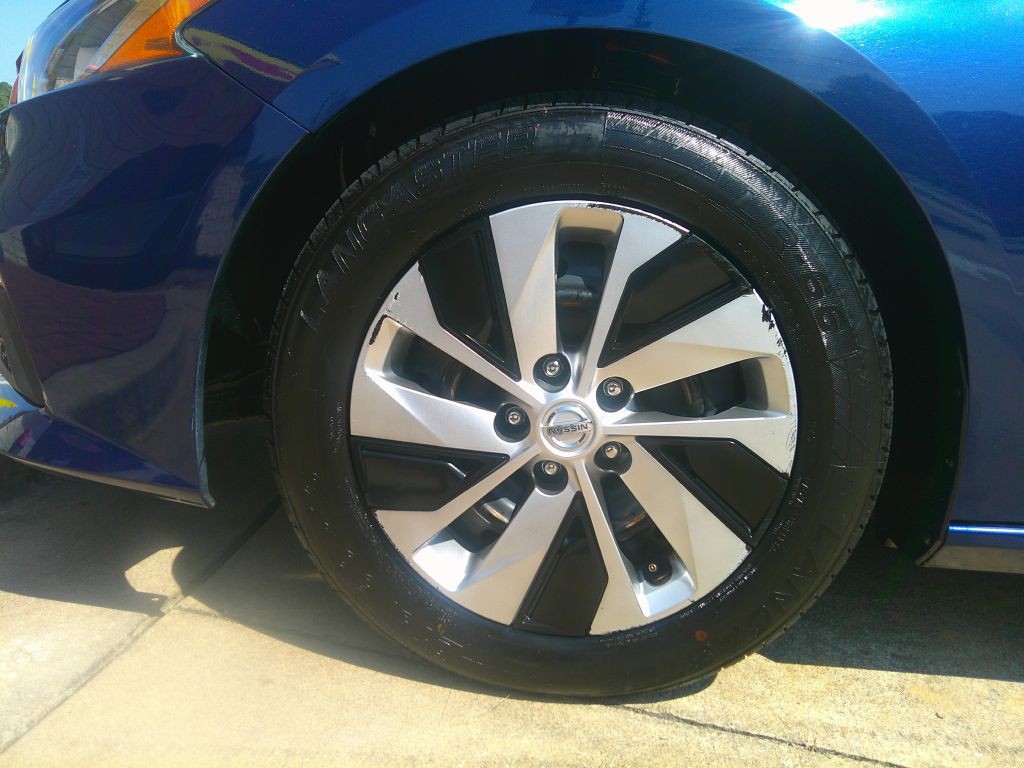 2020 Nissan Altima Image 23
