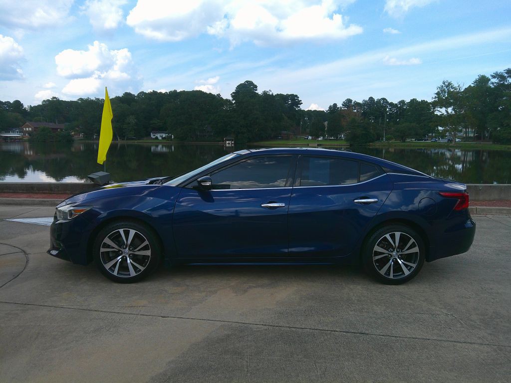 2016 Nissan Maxima Image 3