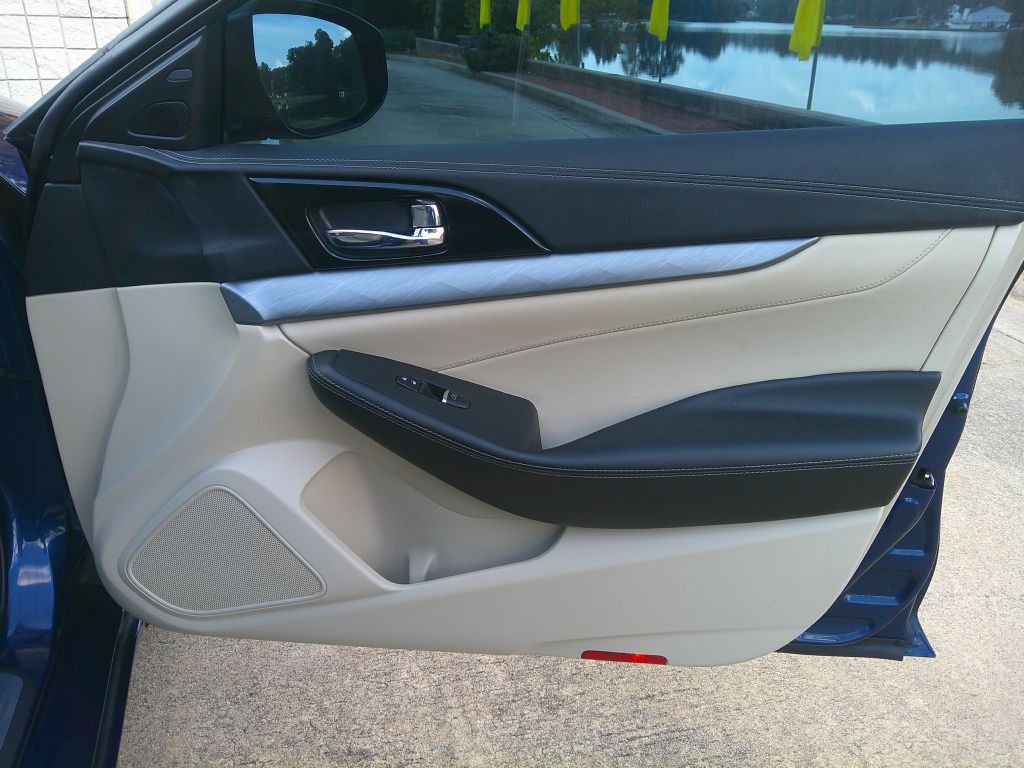 2016 Nissan Maxima Image 7