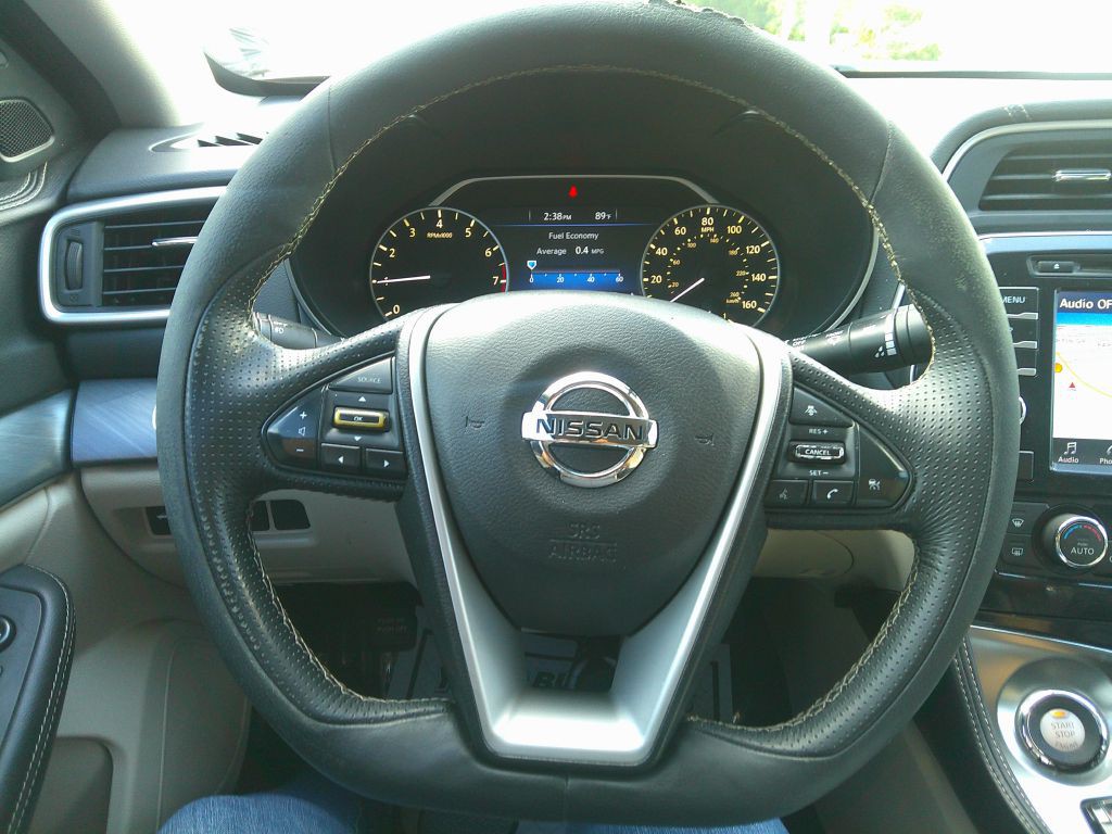 2016 Nissan Maxima Image 17