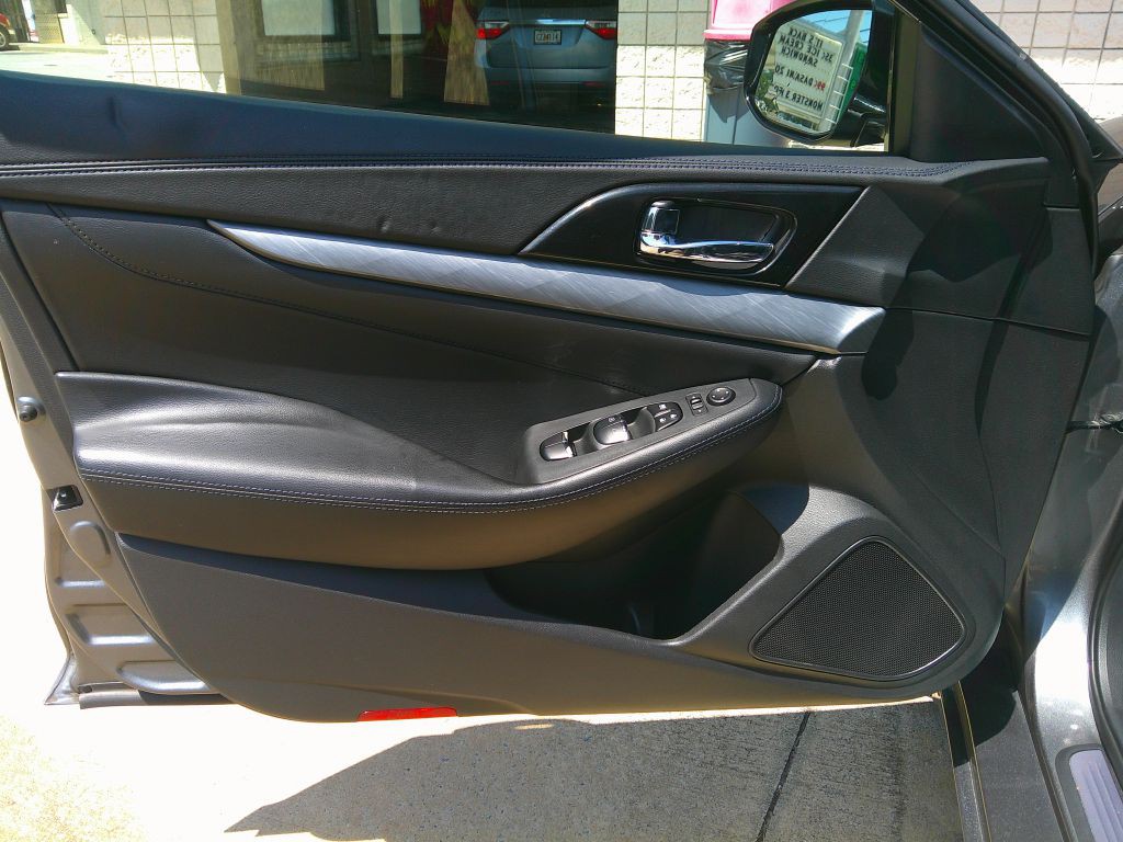 2018 Nissan Maxima Image 7