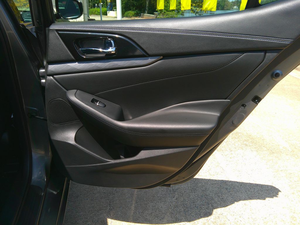 2018 Nissan Maxima Image 9