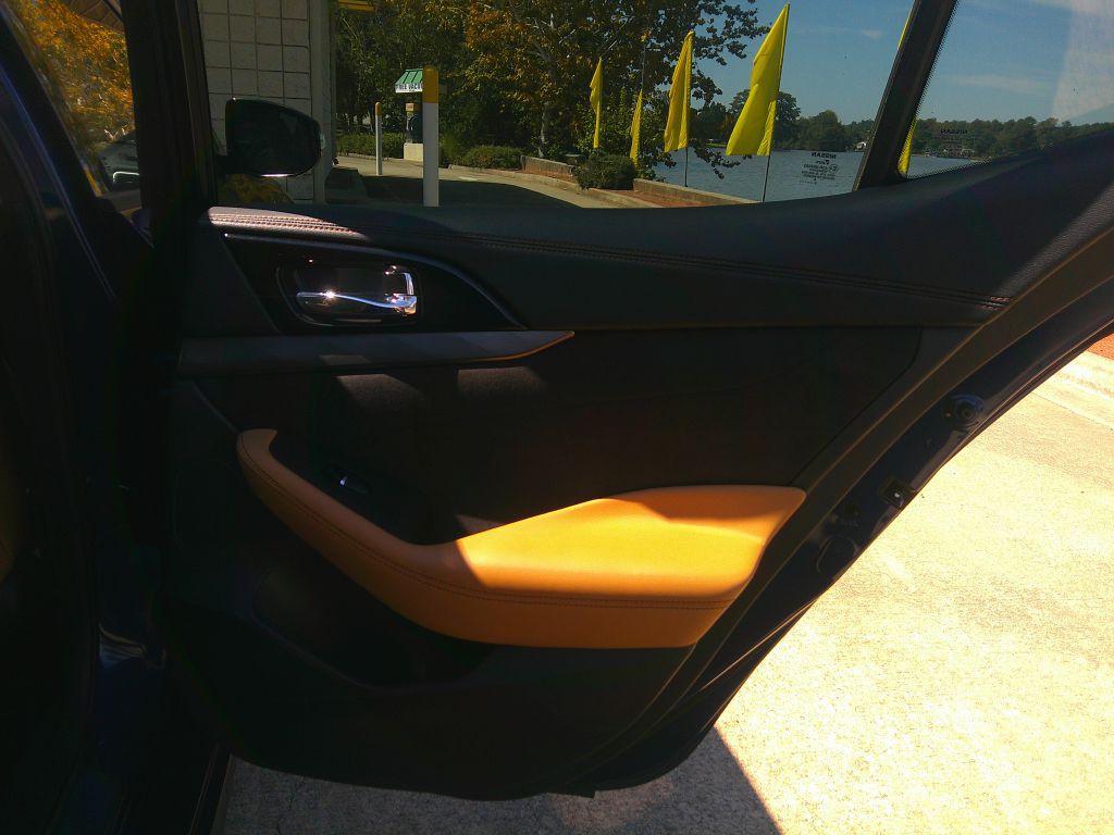 2016 Nissan Maxima Image 9